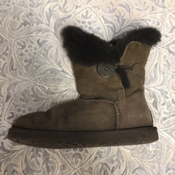 UGG Boots Women’s Size 6 Brown Suede with furry lining Good Preowned condition. - Picture 5 of 10
